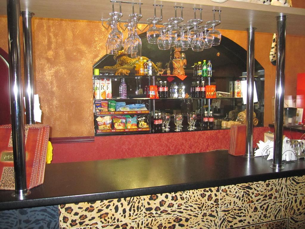 Jaguar Hotel Complex Harkov Kültér fotó